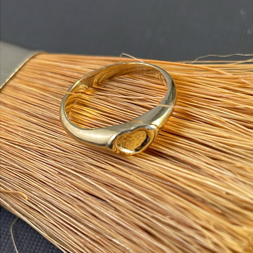14K Solid Gold Heart Signet Ring